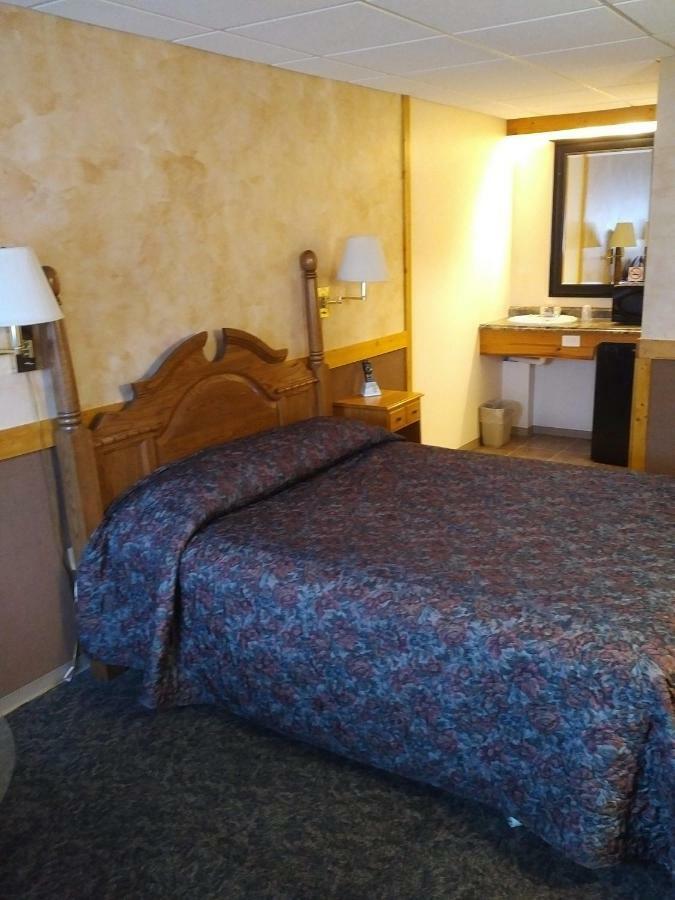 Algoma Motel ワワ エクステリア 写真