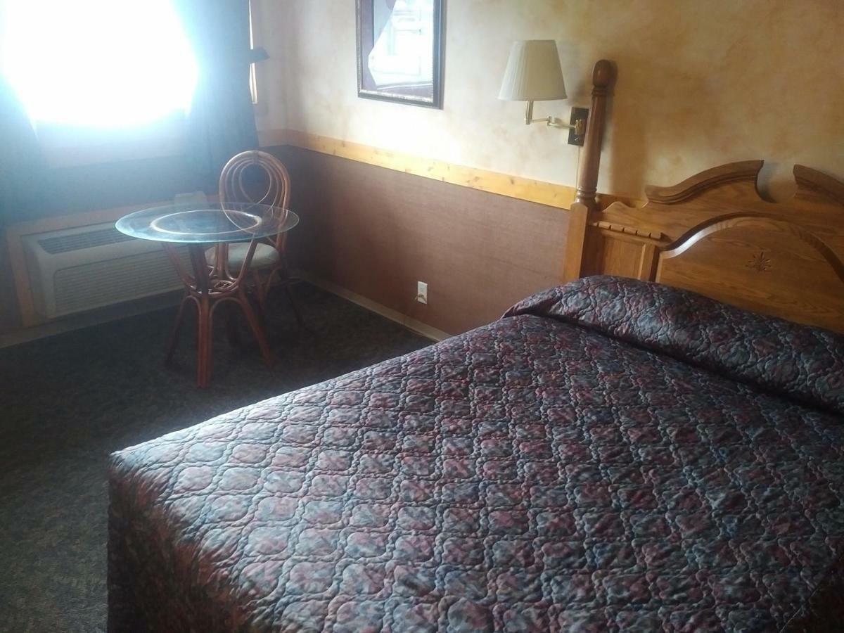 Algoma Motel ワワ エクステリア 写真