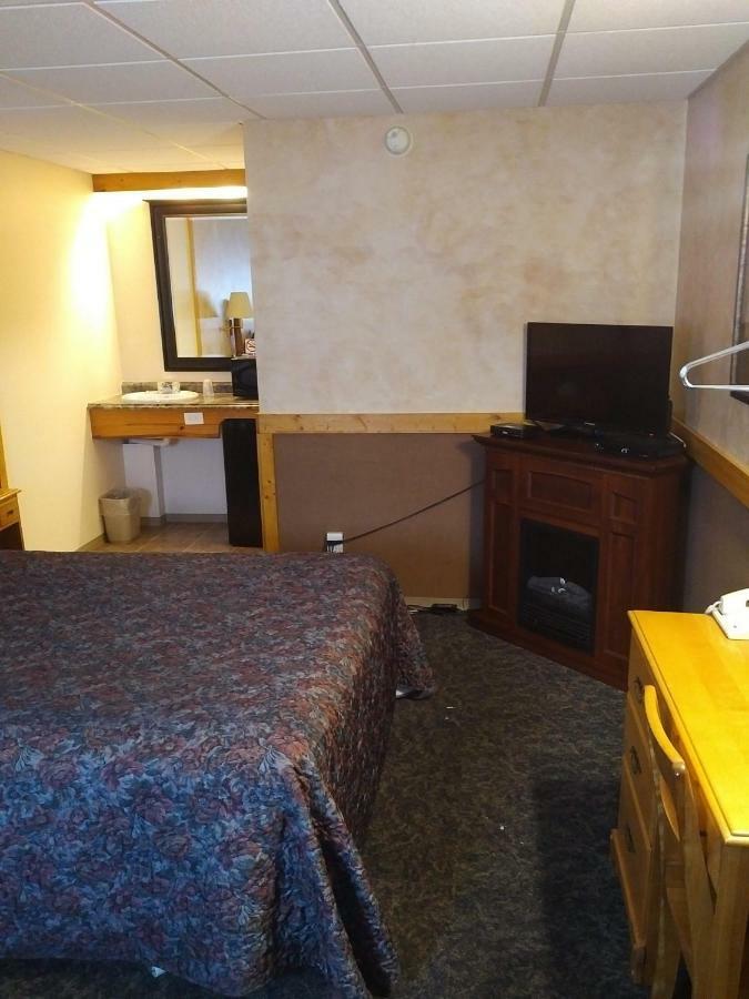 Algoma Motel ワワ エクステリア 写真